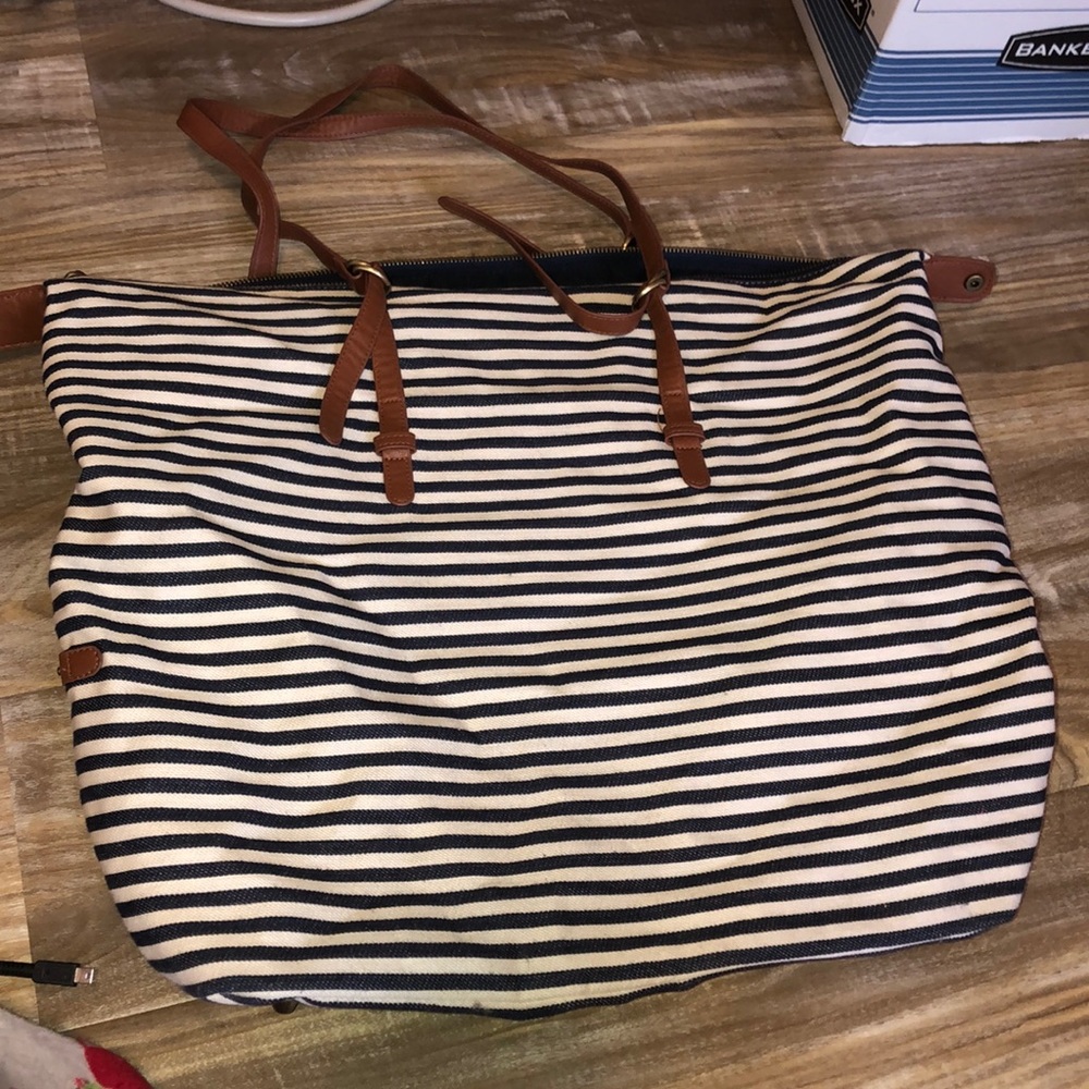 F21 STRIPED BEACH BAG